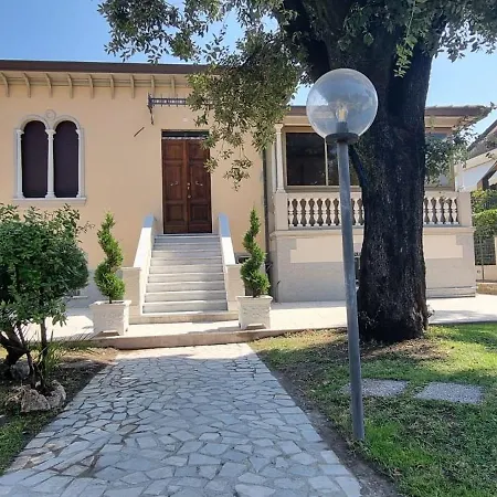 Bed & Breakfast Gioietta Marina di Massa
